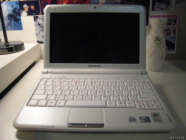 我也有小筆電耶!!(LENOVO S10-2 小齡子借測)