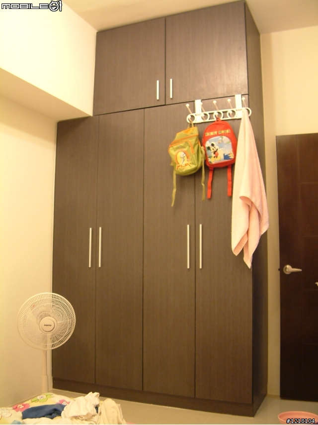 現代簡約+實用的系統家具,空間收納100分