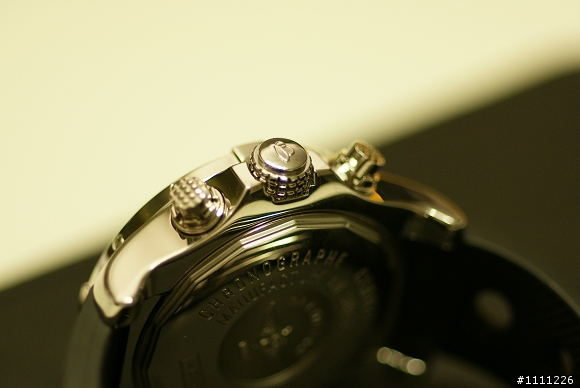 開箱--BREITLING Avenger Skyland 陸空復仇者計時腕錶