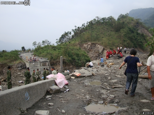 高雄茂林六龜災區道路狀況實景