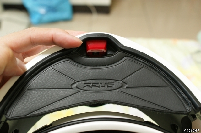 『開箱勸敗』變形金剛,白雲戴的就是這頂,ZEUS zs3000a