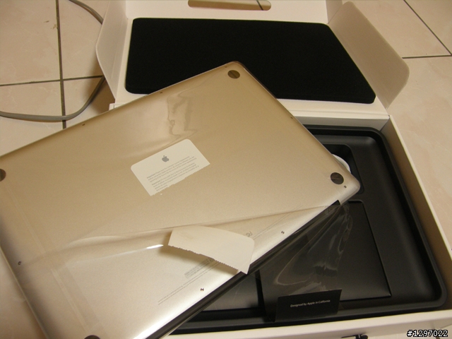 【開箱】15吋MBP+APPLE 24吋LCD=100分