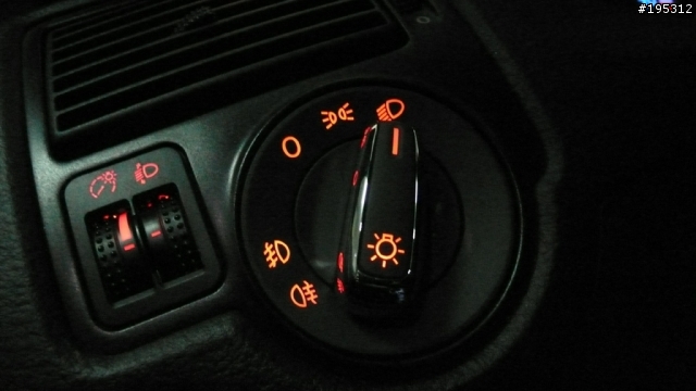 開箱與安裝文 GOLF IV 鍍鉻大燈與電動窗開關。。老車妝點扮氣質