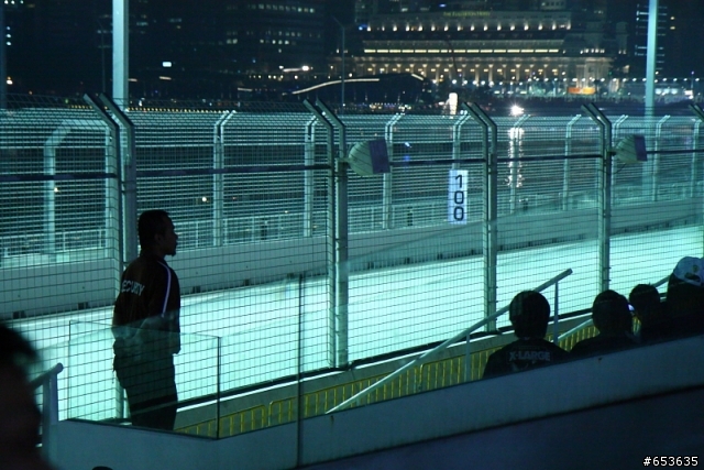 三隻小惡魔的新加坡Formula 1之旅(3日圖文+F1聲浪音樂檔)