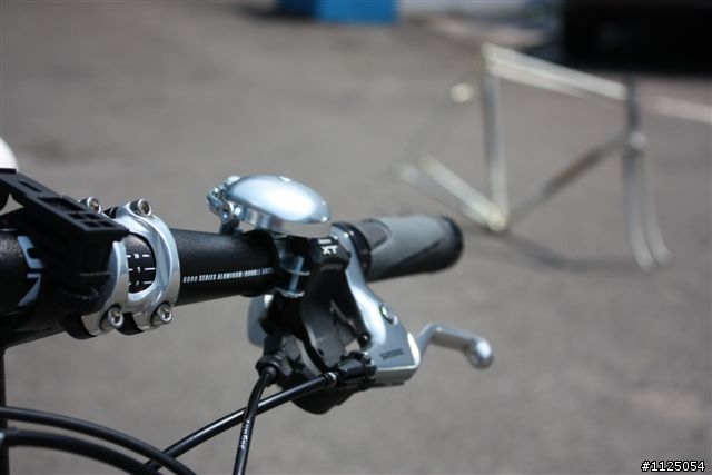 客製化混搭LOUIS GARNEAU-LCA女王專屬平把鋼管公路車