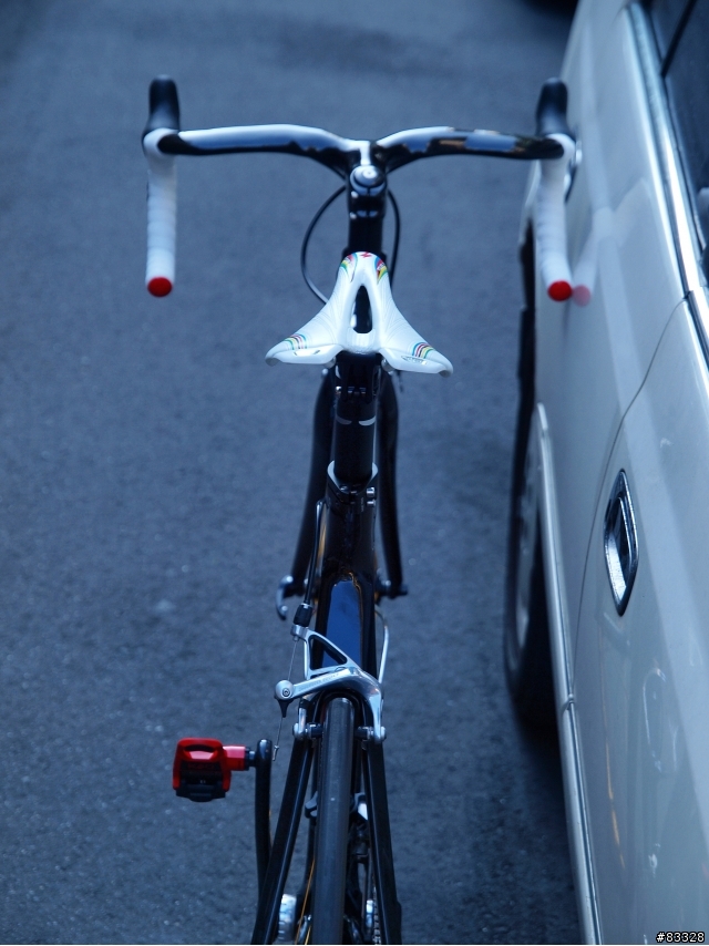 【分享】低調的黑色公路車