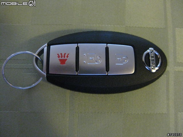 我的Rogue AWD SL 鐵灰 (2009 北美版)