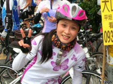 竹蜻蜓美少女新車開箱文 - FCR 白小桃