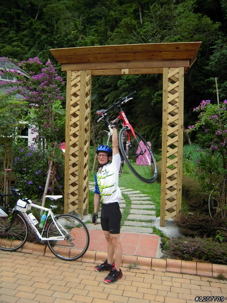 同事大集合 ! 安妮公主花園大會師 !