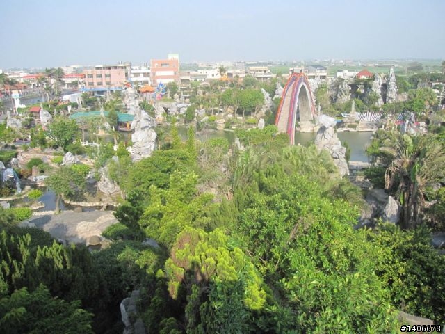 在地人的介紹-褒忠馬鳴山迷宮公園