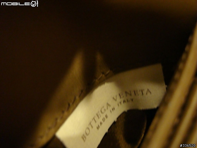 開箱文 - Bottega Veneta 男短夾