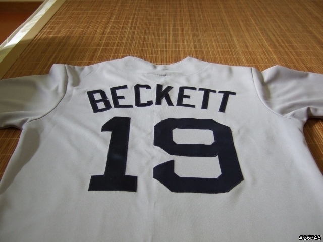 【分享】BECKETT 與 倪福德 MLB 球迷版球衣