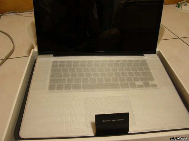 【開箱】15吋MBP+APPLE 24吋LCD=100分