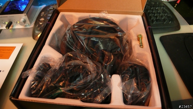 (分享)SHURE 新款耳罩 SRH-840(開箱)-新增Beats by Dr. Dre VS SHURE SRH-840PK賽