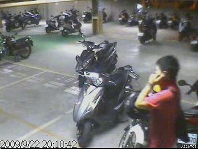 安全帽被夜間部同學偷走了...(20090928更新)