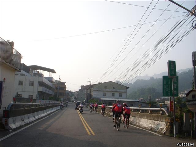 週六早起出門騎車去,136縣道赤崁頂