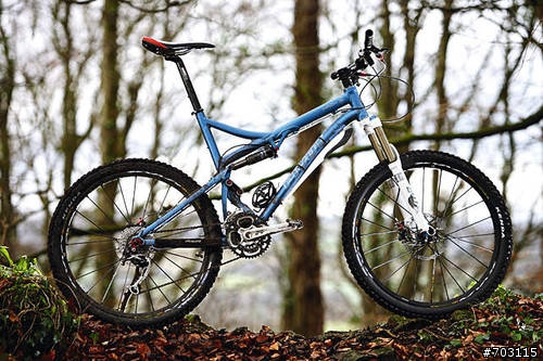 Pivot Mach5 (5.5吋輕量AM車架)-->媲美Santa Cruz及Yeti的新品牌