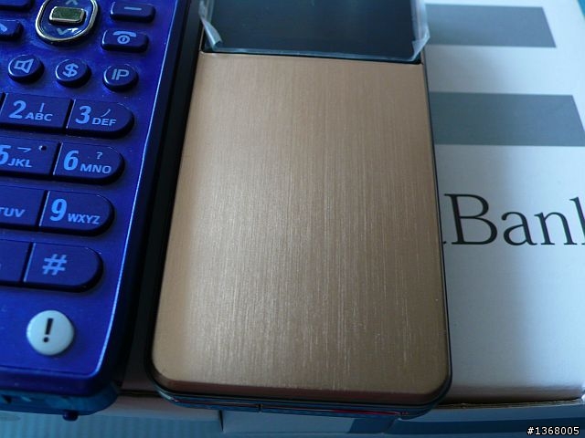 大小姐 x Softbank 935SH 金色簡易開箱文