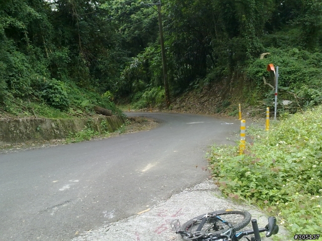 {遊記}10/23能高前哨站~土匪山林道地獄試煉