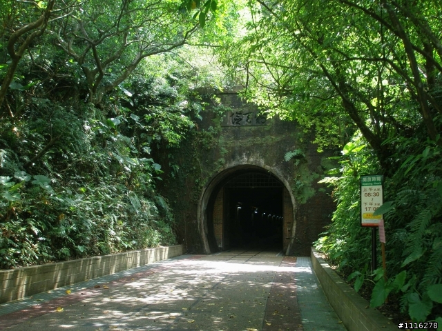 環島不一定要花很多＿陽春版之養樂多車七天環島