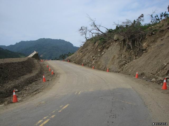 《路況訊息》10/11風災後的阿里山行(好慷相報~修路中不收門票)