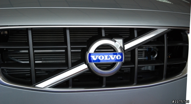 遲來的開箱 MY2010 XC70 D5 AWD