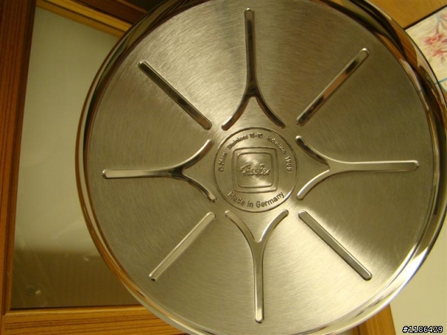 【鍋具】可以拿來當武器的國寶_Fissler 平煎鍋