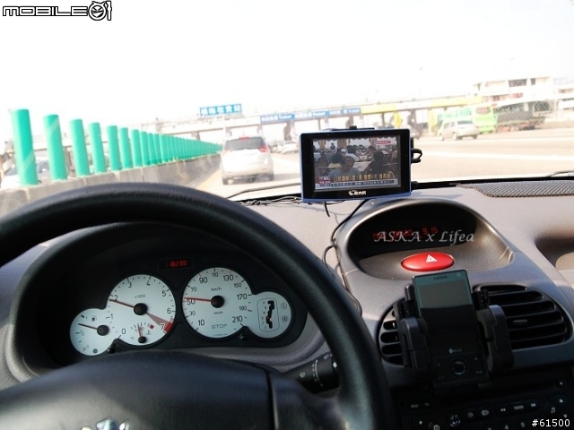 【分享】飛來訊GTR-9000 無法超越的導航電視 (圖多請小心服用)