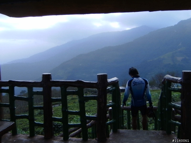 來企~台東太麻里金針山~賞雲花海~山海戀騎...^^"...