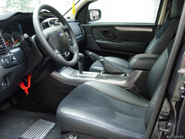 2009 Escape 2.3 XLT ...........