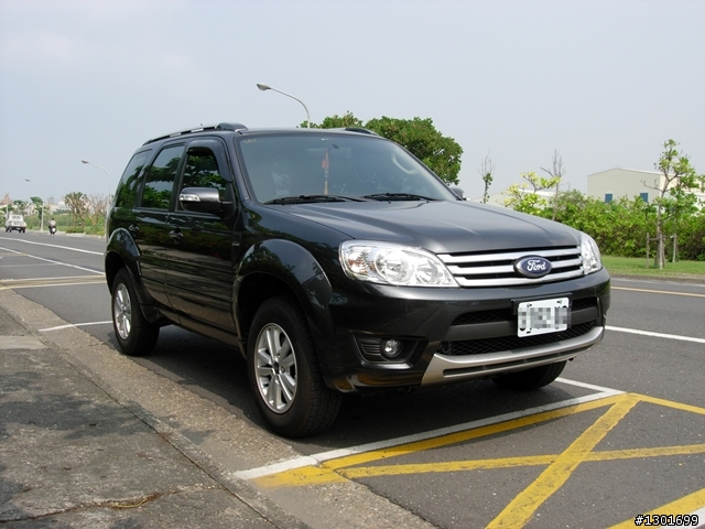 2009 Escape 2.3 XLT ...........