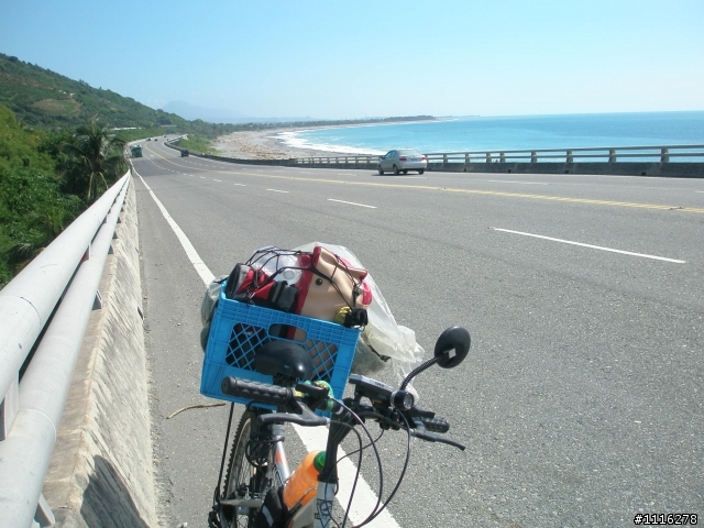 環島不一定要花很多＿陽春版之養樂多車七天環島