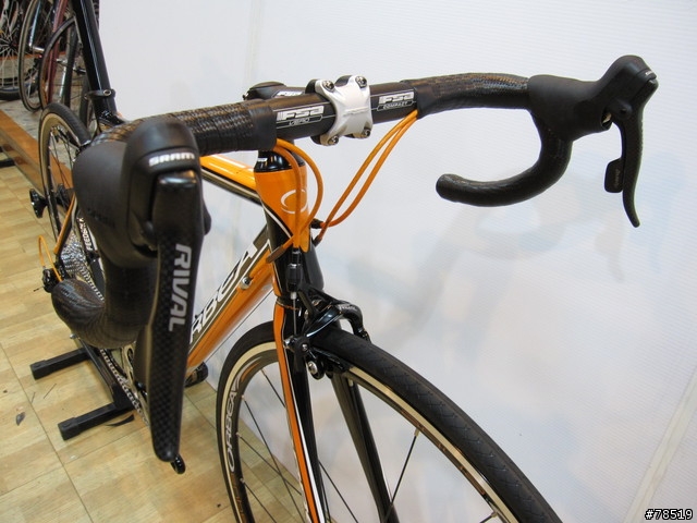 KINESIS 第一台我的公路車(加圖) ..... (好友車車新圖追加)