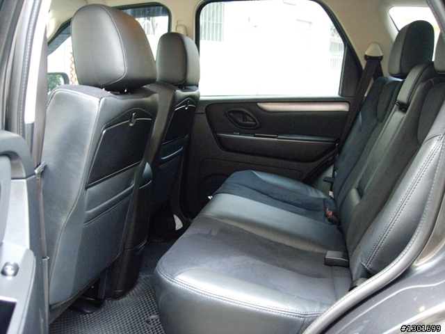 2009 Escape 2.3 XLT ...........