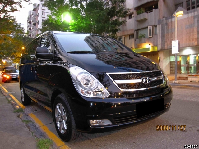 【分享】冷門車 Hyundai Starex 的滿月開箱
