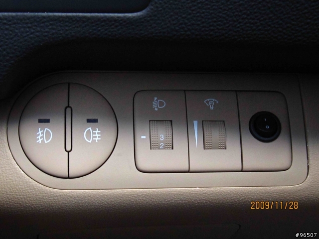 【分享】冷門車 Hyundai Starex 的滿月開箱