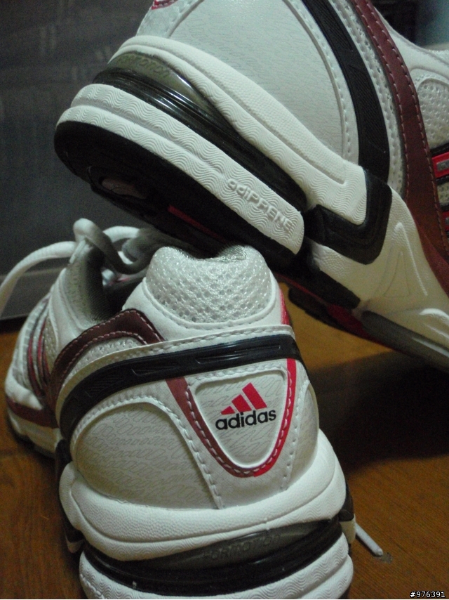 重新體驗跑步帶來的舒適感受 adidas supernova 2