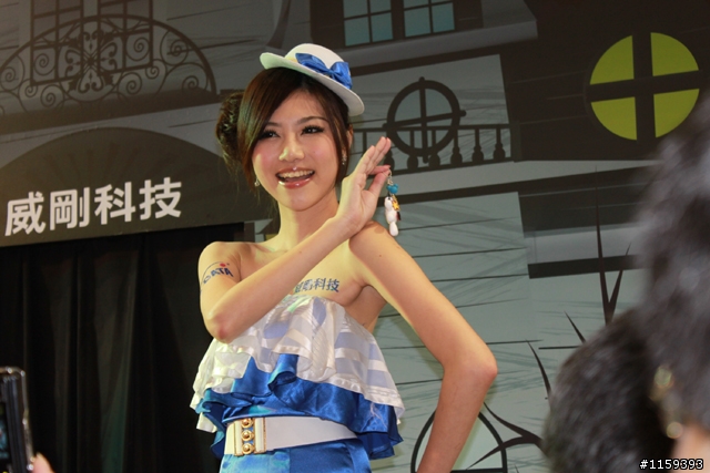 500D-2009台北資訊展Show girl...蓋樓中