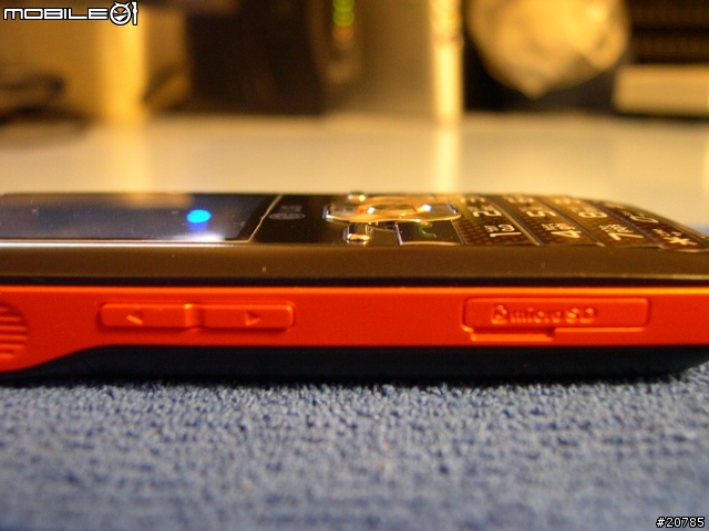 亞太11月新機 LG KX300簡易開箱