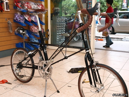 英國經典名車Alex moulton TSR V夾改C夾!!!~~