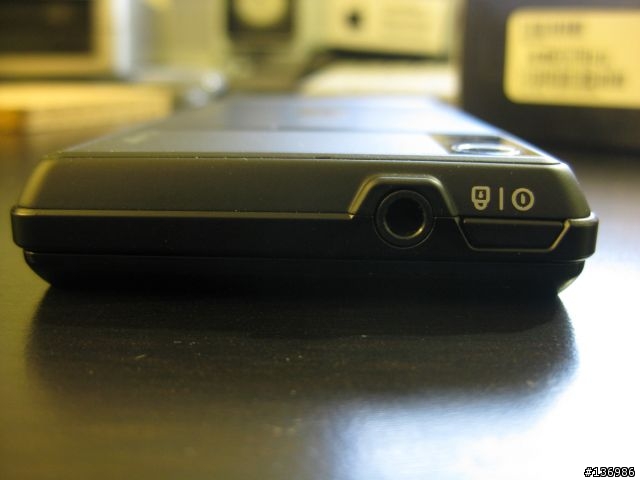 Motorola Droid (Verizon CDMA) 開箱 「版主請幫忙移文」