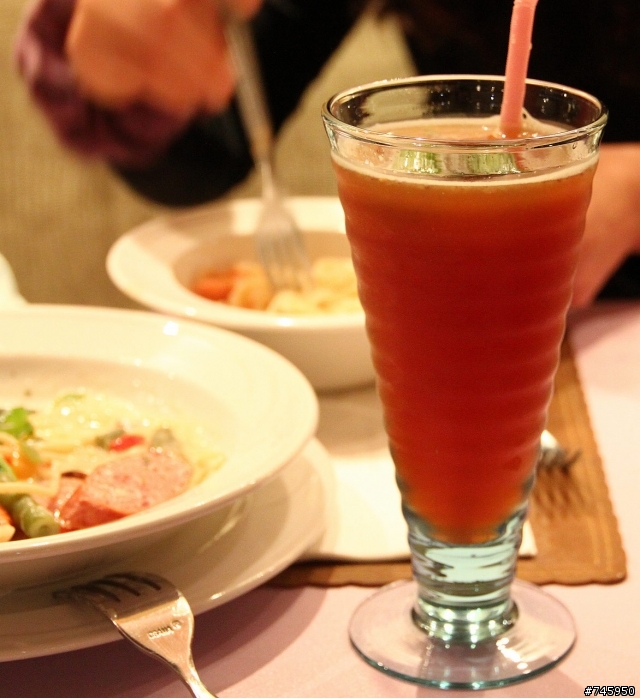 【SAN GIOVANNIi創意美食】,台北捷運國父紀念館站二號出口走100公尺,又吃到一家神奇的店