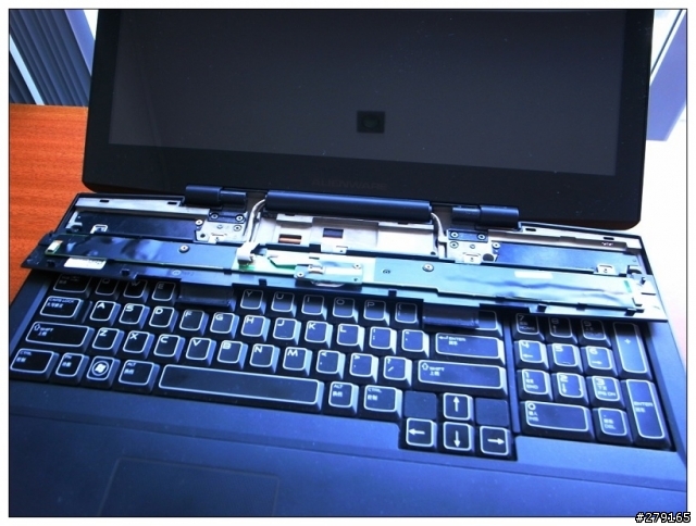 Alienware M17x 第二彈 (拆機流程圖)