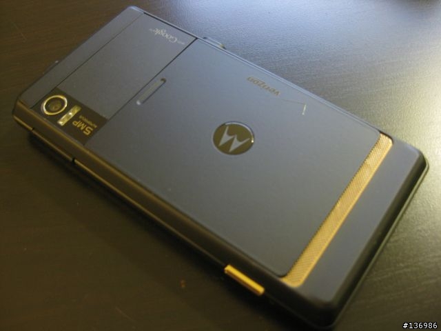 Motorola Droid (Verizon CDMA) 開箱 「版主請幫忙移文」