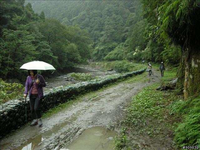 高手125R >< 烏來桶後"歐福羅德"~