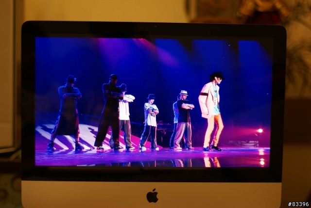 來囉來囉!IMAC 21.5吋來囉!