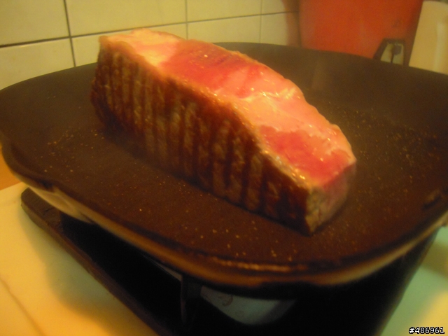 NT1055/1KG 與 NT2400/1KG 牛排的戰爭 (圖多)