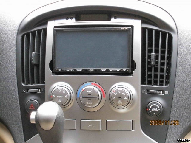 【分享】冷門車 Hyundai Starex 的滿月開箱