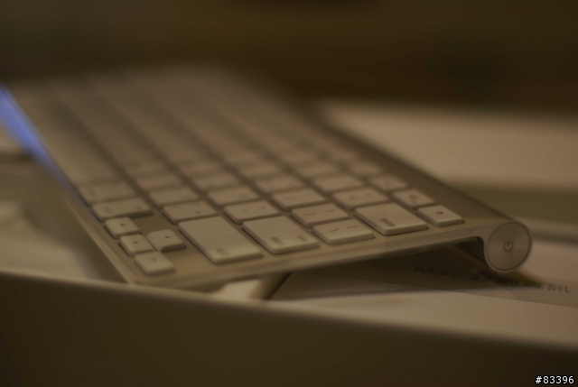 來囉來囉!IMAC 21.5吋來囉!