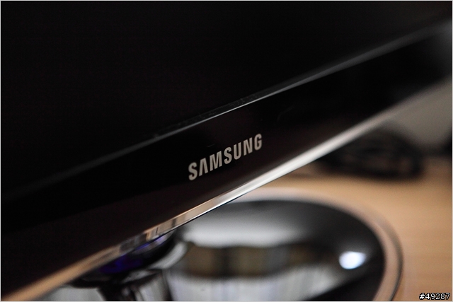 纖薄美型!Samsung XL2370 LED 背光螢幕入手心得